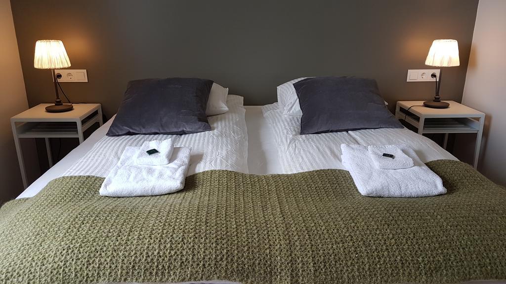 Harbour Inn - Guesthouse Bildudalur Экстерьер фото